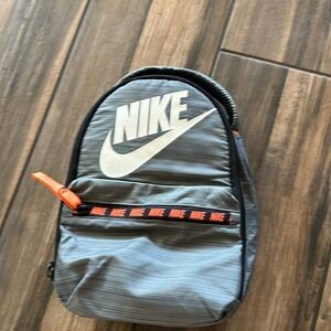 Nike lunch box